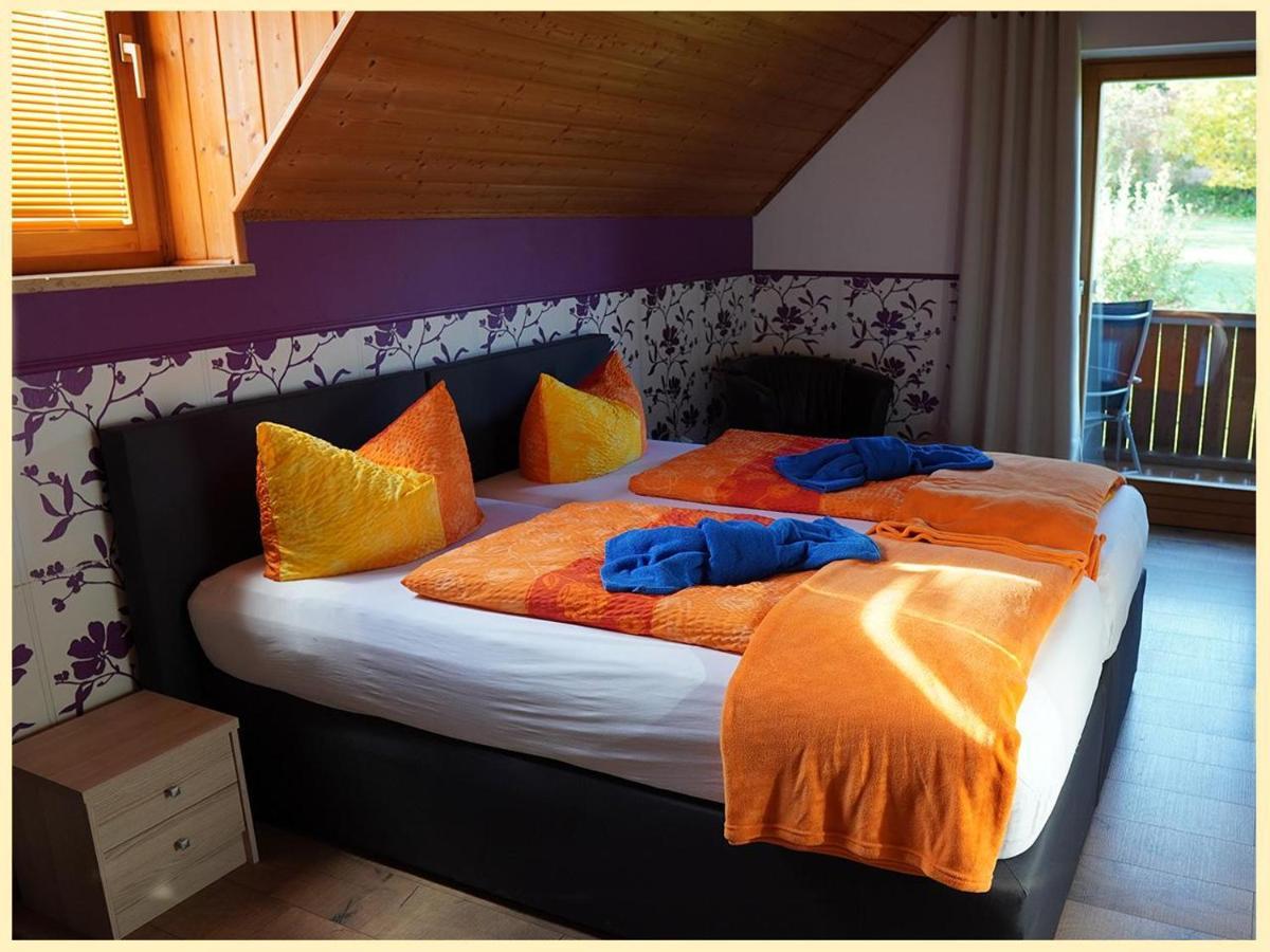 Gastehaus Claudia Bed & Breakfast Bad Abbach Dış mekan fotoğraf