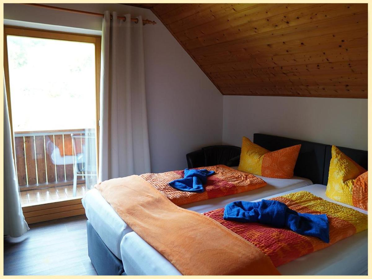 Gastehaus Claudia Bed & Breakfast Bad Abbach Dış mekan fotoğraf